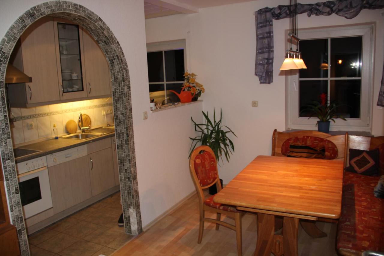Ferienwohnung Mit 4 Schlafzimmer Fuer 2 Bis 9 Gaeste----Apartment With 4 Bedrooms For 2 To 9 Guests Нюрнберг Екстериор снимка